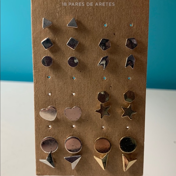 American Eagle earring set - Picture 1 of 3